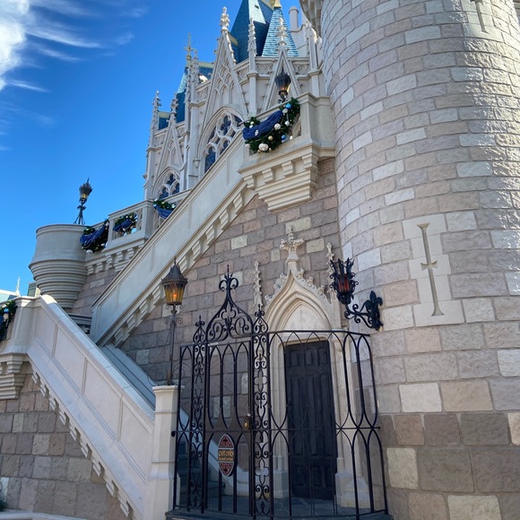 WELCOME WELCOME! - Picture 2 of 9